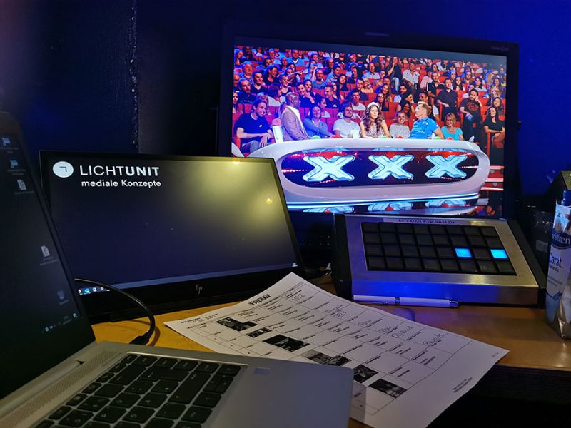 SuperTalent19 02