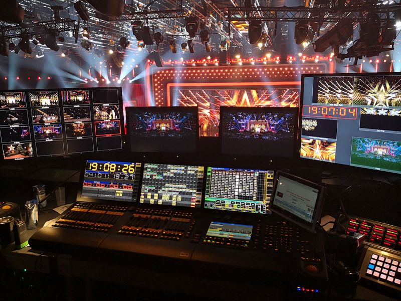 Supertalent18 01
